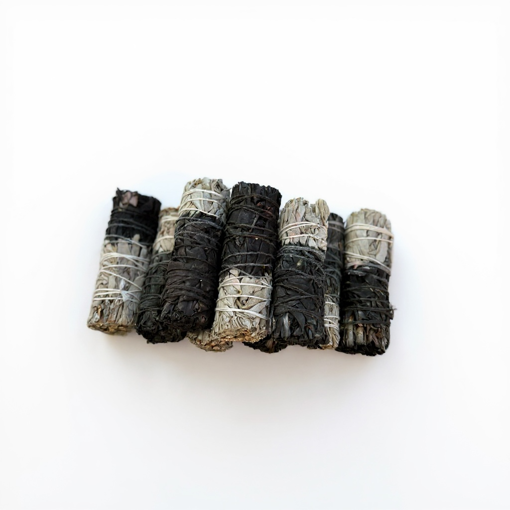 Black & White Sage – 4” Smudge Bundle California