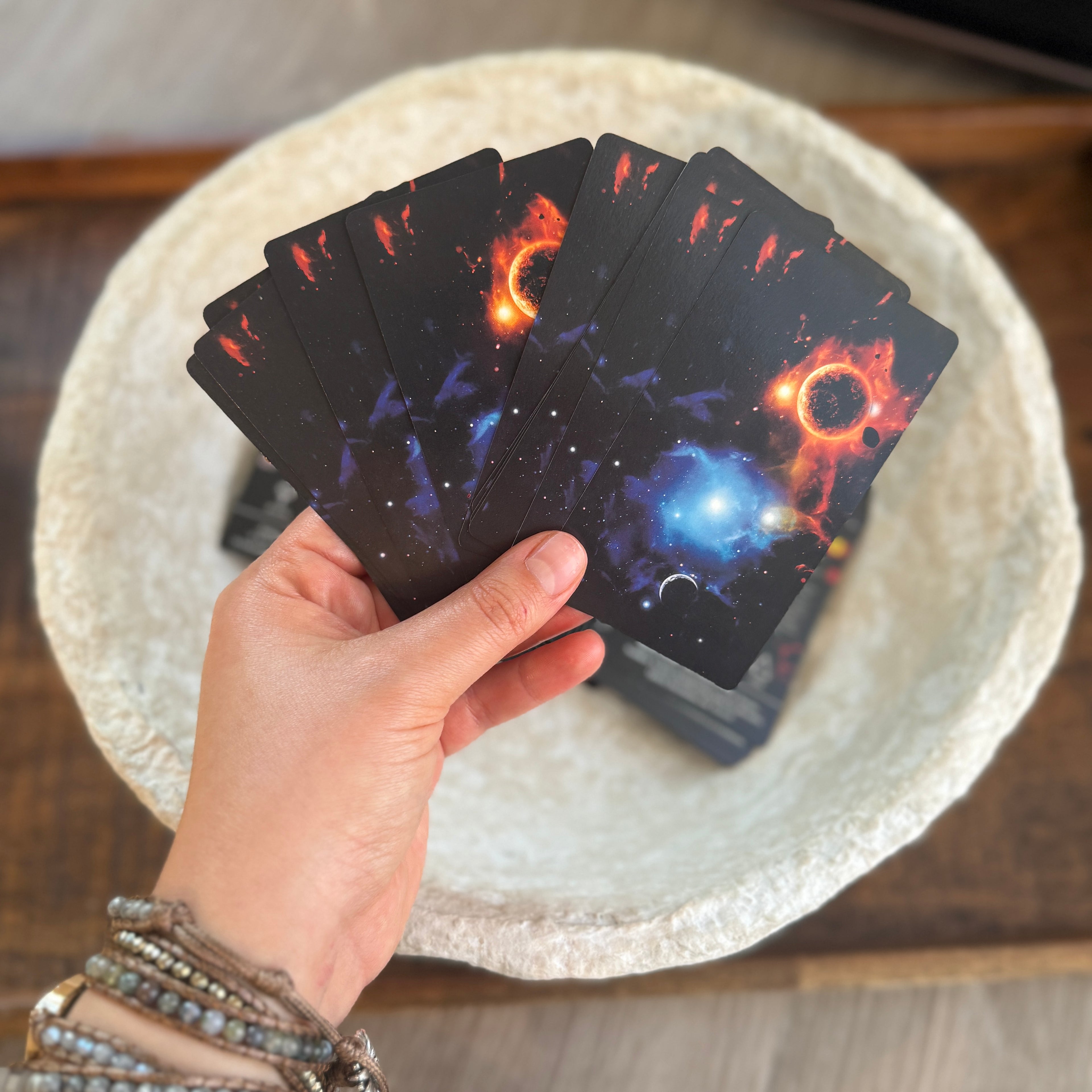 Tarot with Keywords – Beginner Friendly Black Tarot Deck